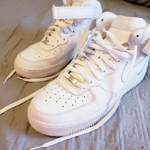 Men's Nike Air Force 1 Mid Shoes
